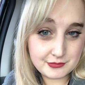 Meet your Posher, Caroline